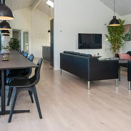 30 Person In Vakantiehuis *