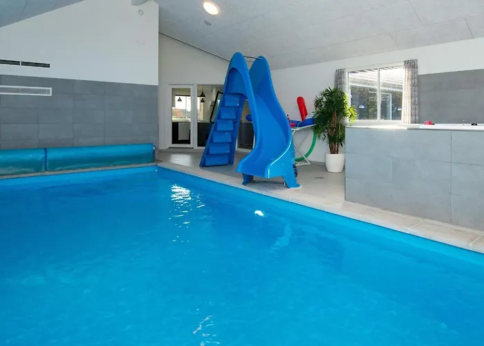 Vakantiehuis 30 Person In *